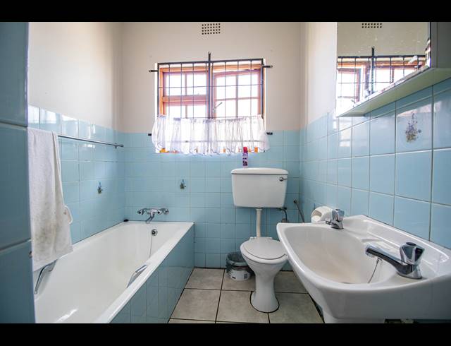 227M² RESTAURANT FOR SALE IN DWARSKERSBOS